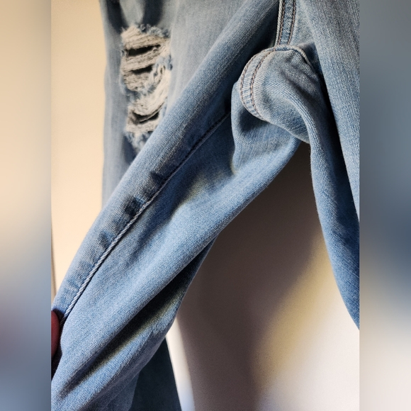 American eagle curvy flare size 16 - Picture 3 of 8